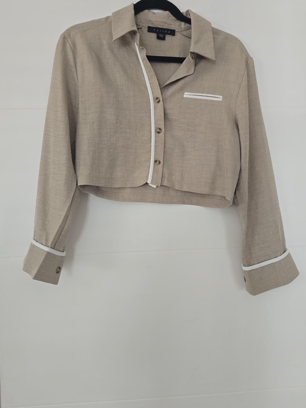 Tuliea Women’s Cropped Button Down Shirt Tan Beige White Trim Size S Small Crop